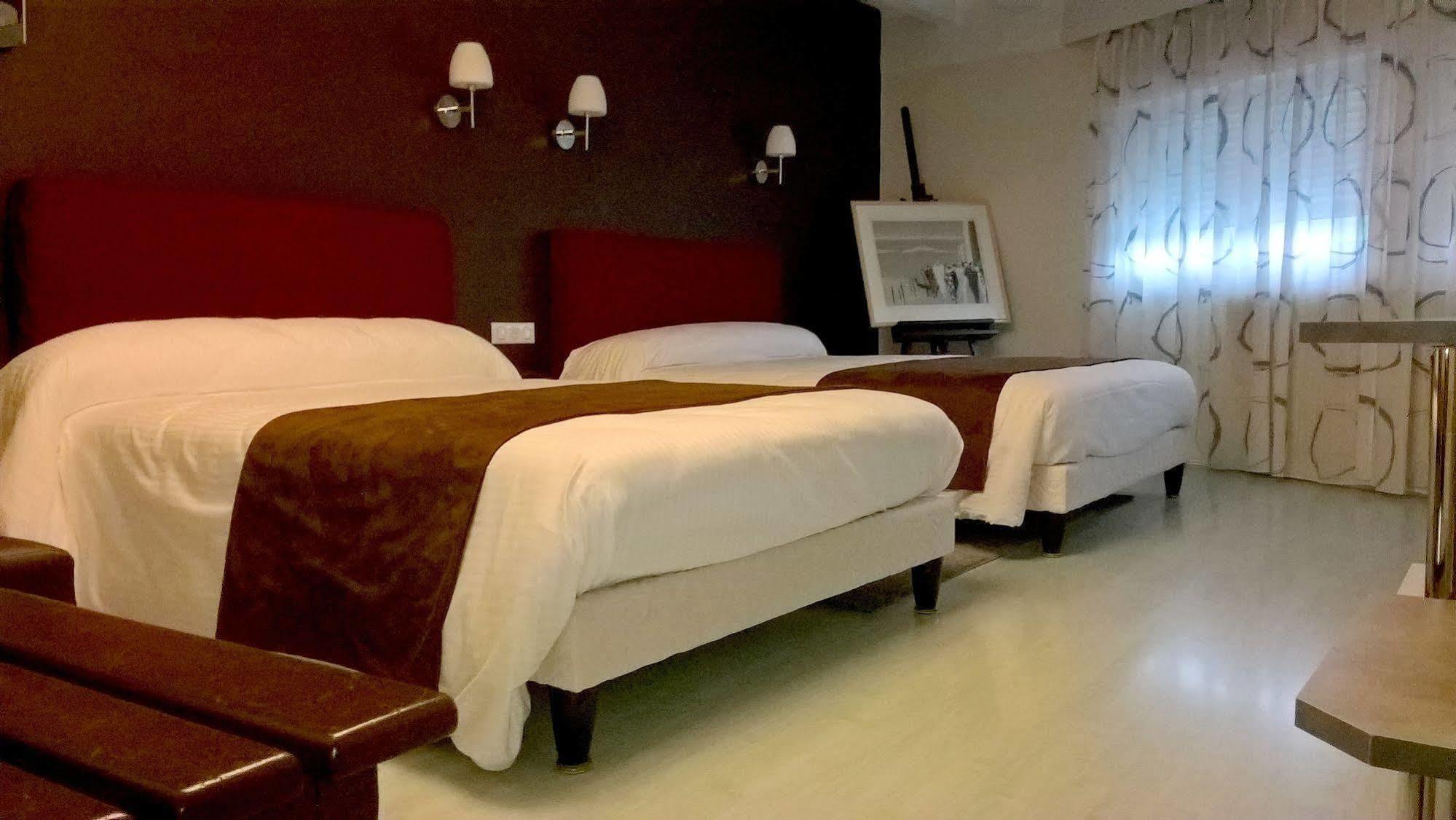 Hotel Saint-Hubert Экстерьер фото