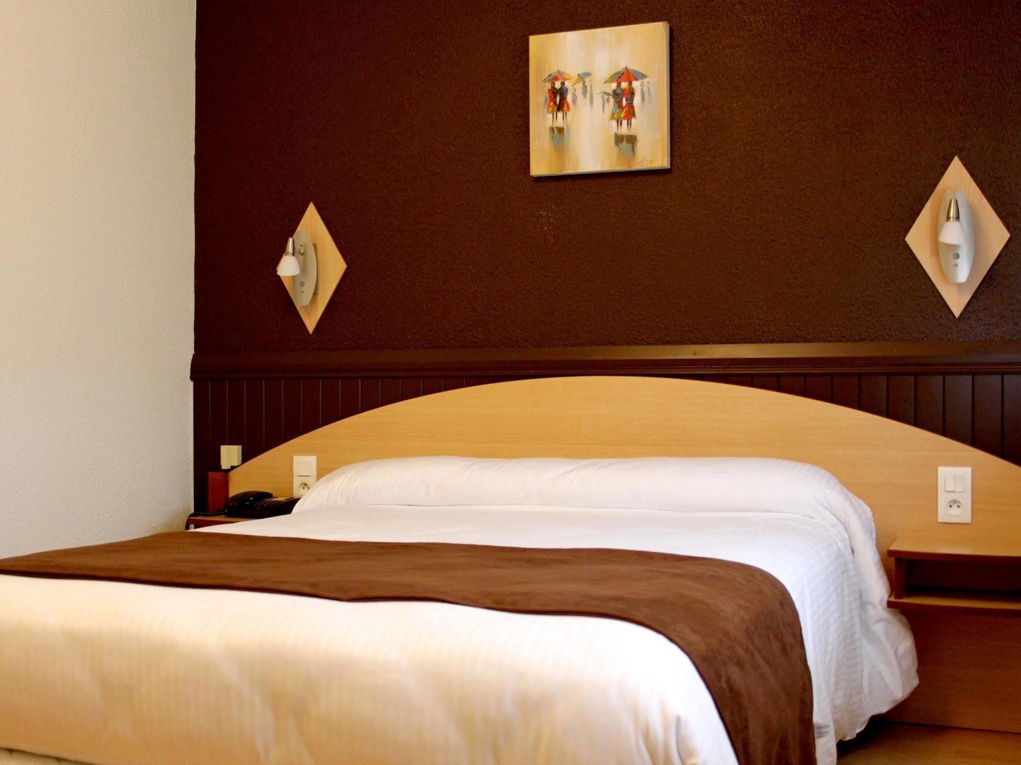Hotel Saint-Hubert Экстерьер фото